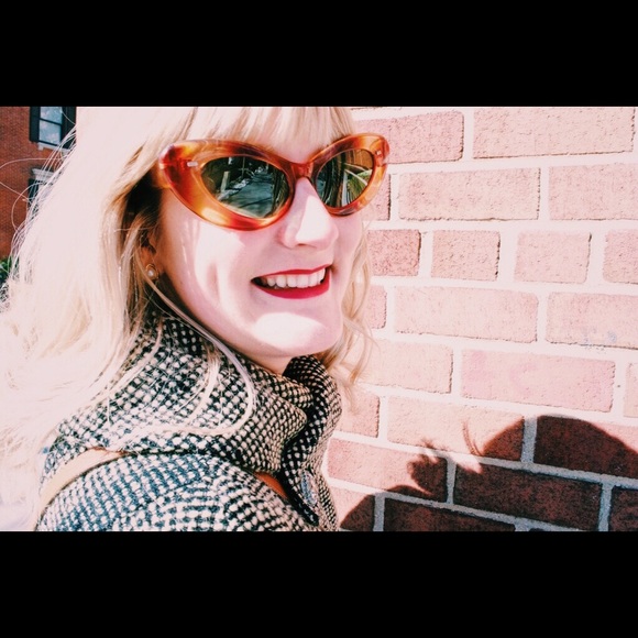 Meet your Posher, Rachel - Picture 5 of 5